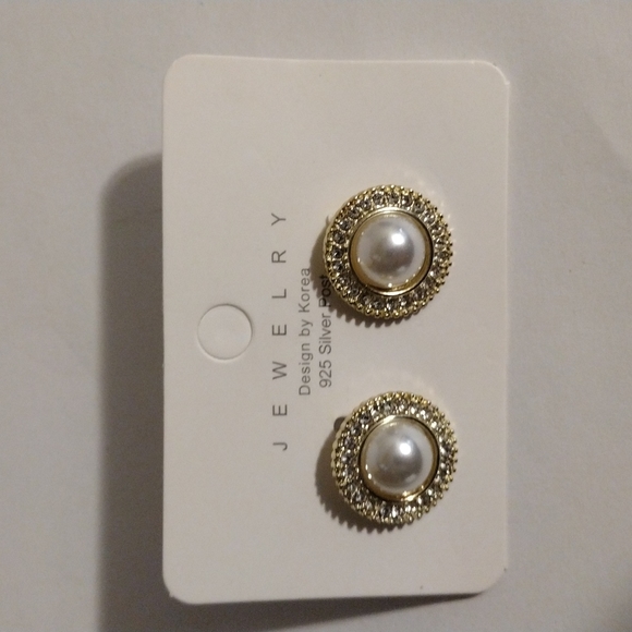 Jewelry - Fashion earrings